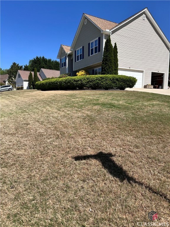 6241 Saturn Dr, Flowery Branch, GA 30542 - photo 3