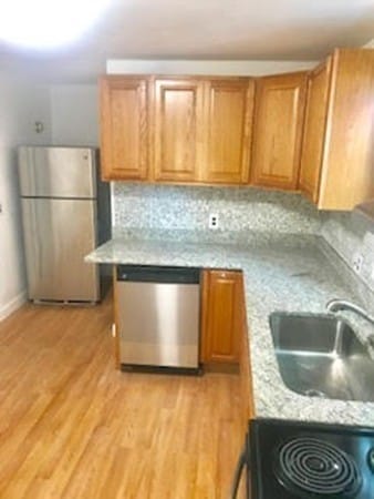 25 Marcella St unit 2, Cambridge, MA 02141 - photo 2