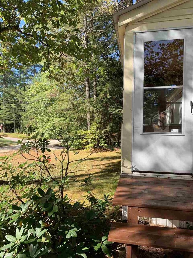 35 Pine Gate Rd, Plymouth, NH 03264 - photo 6