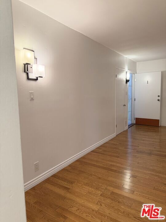 6013 Carlton Way unit 1, Los Angeles, CA 90028 - photo 5