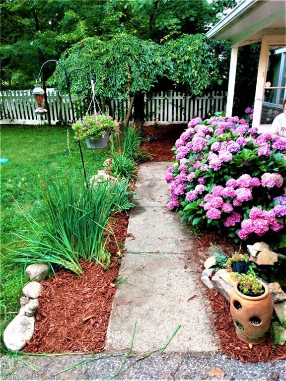 6189 Inverness Dr, Madison, OH 44057 - photo 2