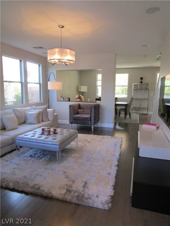 10421 Vinson Point Ave, Las Vegas, NV 89129 - photo 2