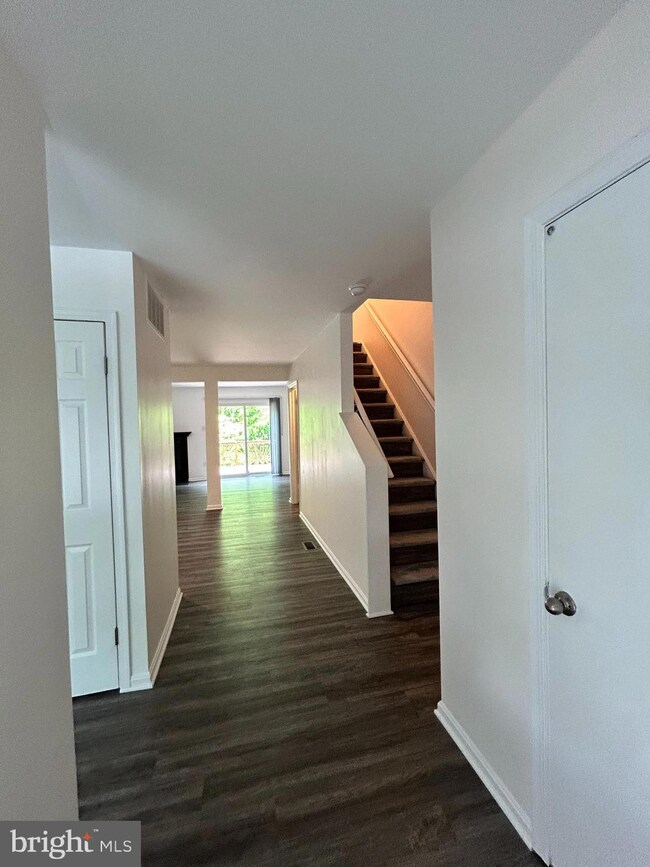 10340 College Square, Columbia, MD 21044 - photo 2