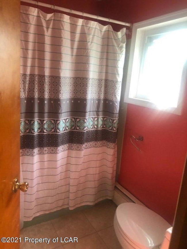 39 Ensign St, Wyoming, PA 18644 - photo 5