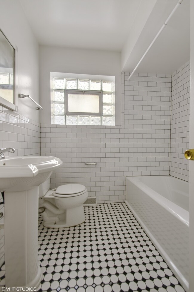 1627 W Rascher Ave unit 1, Chicago, IL 60640 - photo 7