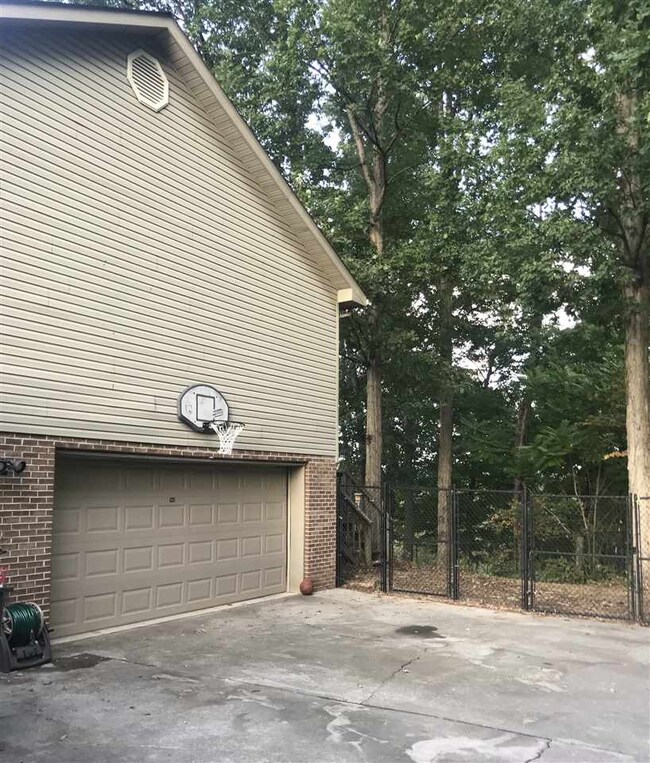 2306 Katie Ln, Morristown, TN 37814 - photo 2