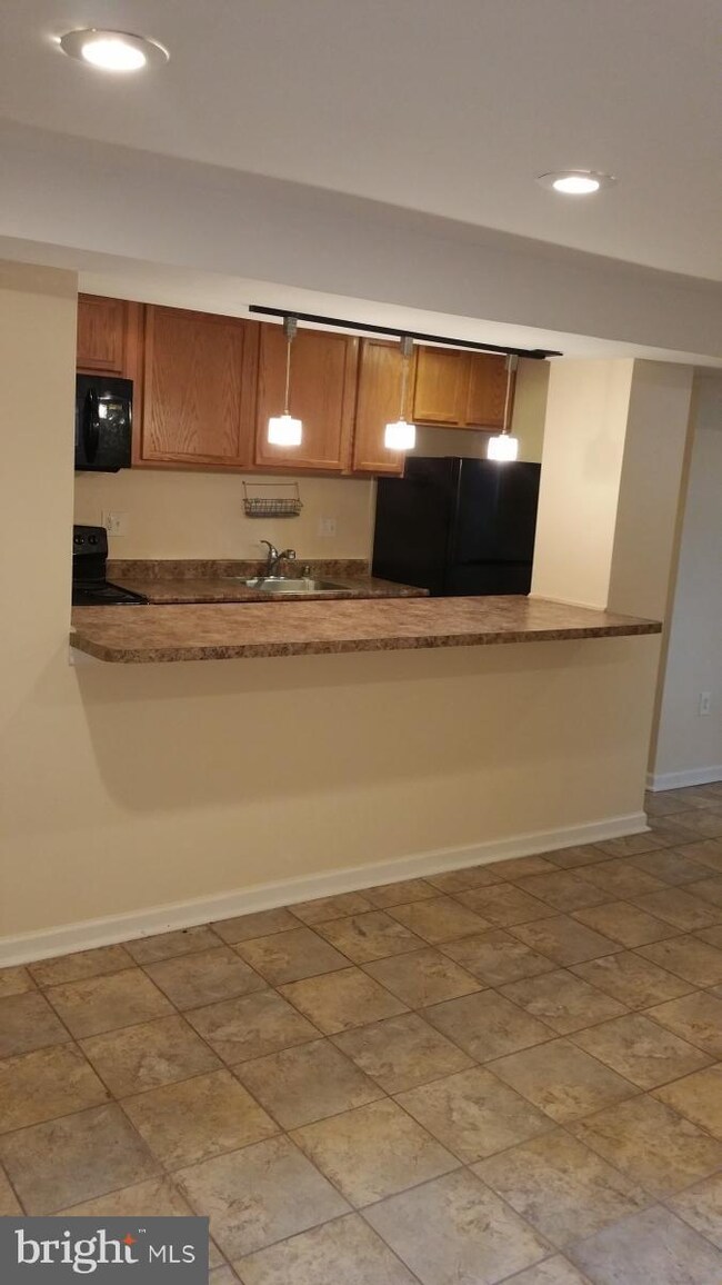 645 L St NE unit B, Washington, DC 20002 - photo 3