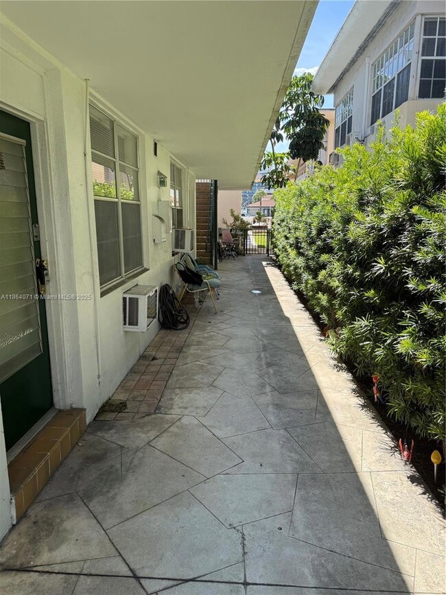 6856 Abbott Ave unit 2, Miami Beach, FL 33141 - photo 2