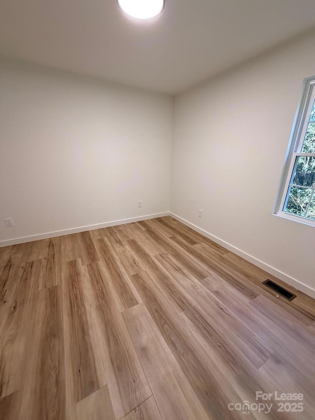 204 W 19th St, Newton, NC 28658 - photo 3