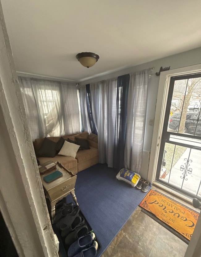 118 E Dean St, Freeport, NY 11520 - photo 2