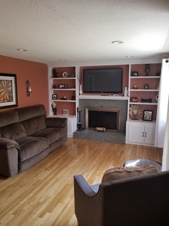 6 Stone St, Middleboro, MA 02346 - photo 6