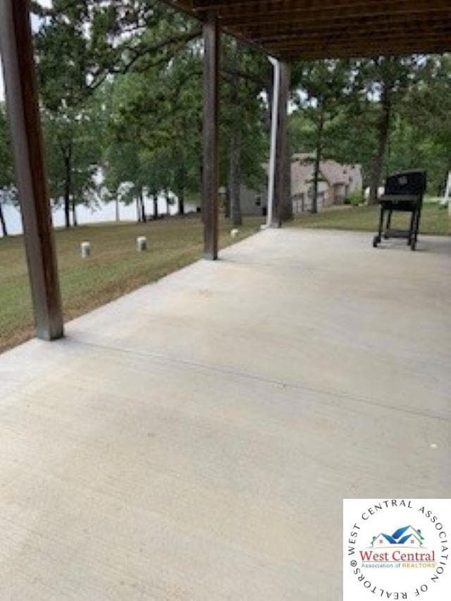 27487 Isabella Ln, Warsaw, MO 65355 - photo 7