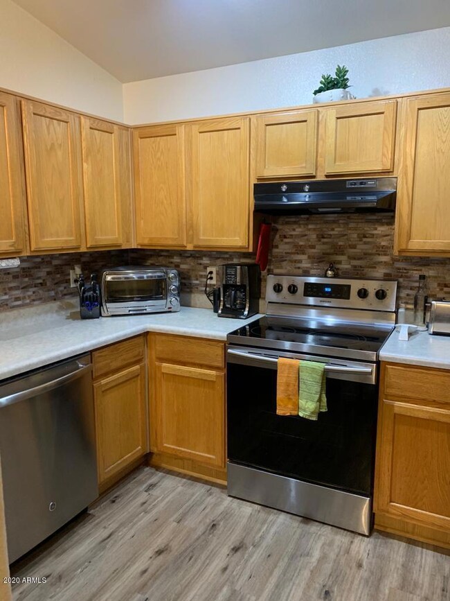 726 S Nebraska St unit 107, Chandler, AZ 85225 - photo 2