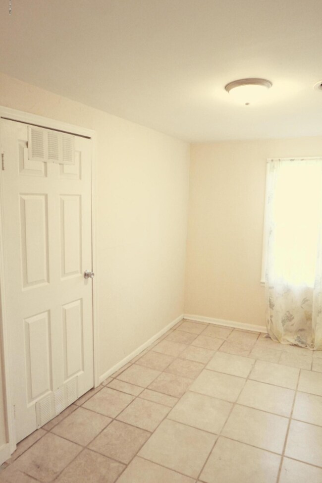 929 Edison St, Kalamazoo, MI 49004 - photo 4