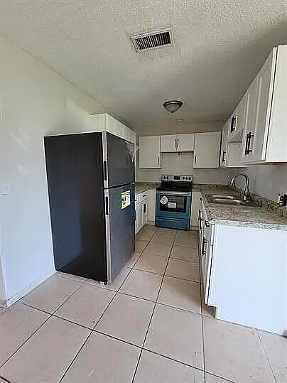 125 W 17th St unit 1, Riviera Beach, FL 33404 - photo 3