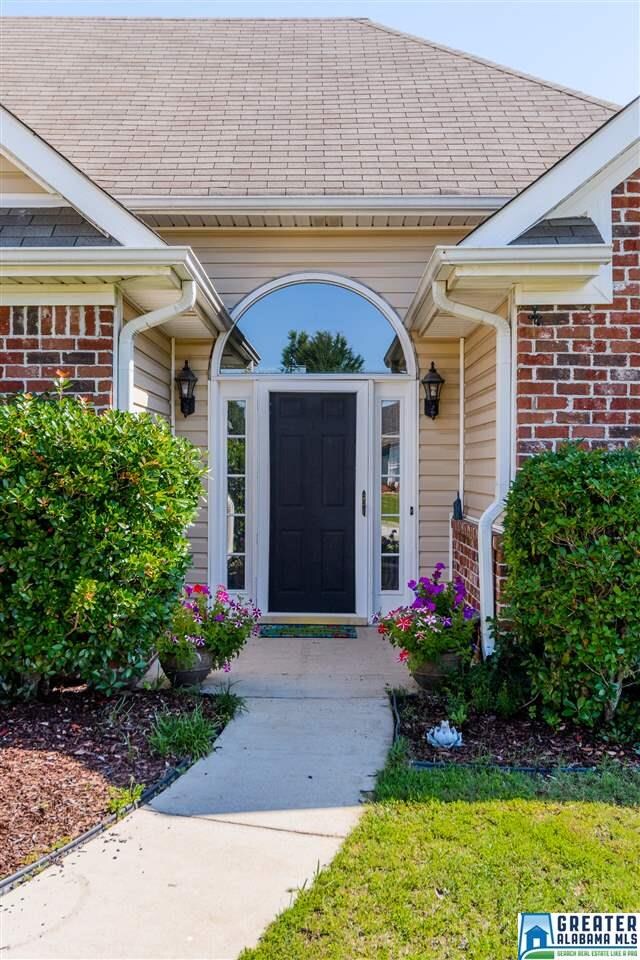 612 Camden Cove Ln, Calera, AL 35040 - photo 3