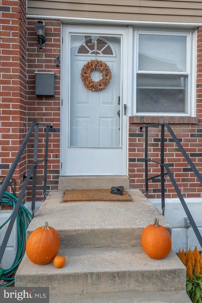 825 Hood Rd, Swarthmore, PA 19081 - photo 4