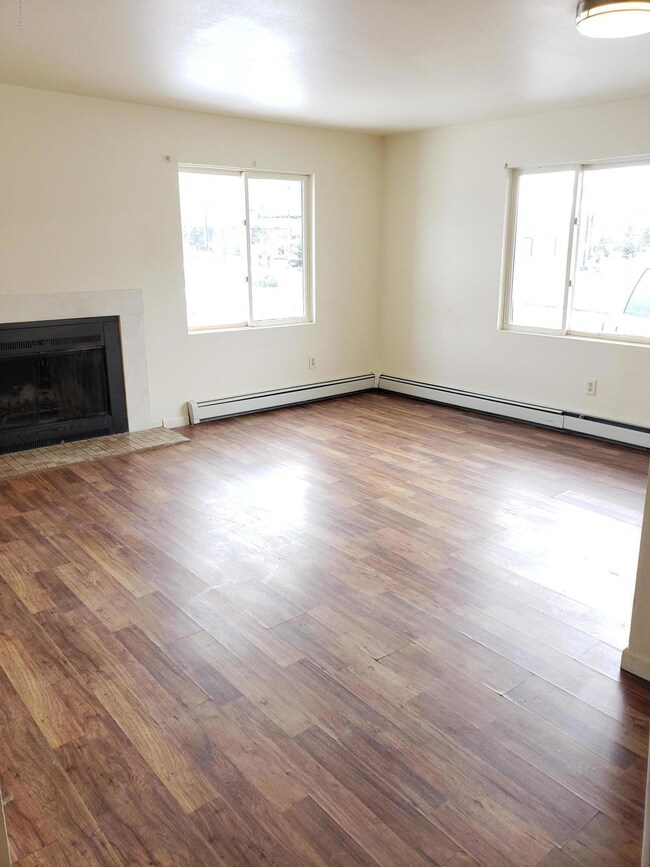 3410 Eide St unit 2, Anchorage, AK 99503 - photo 4