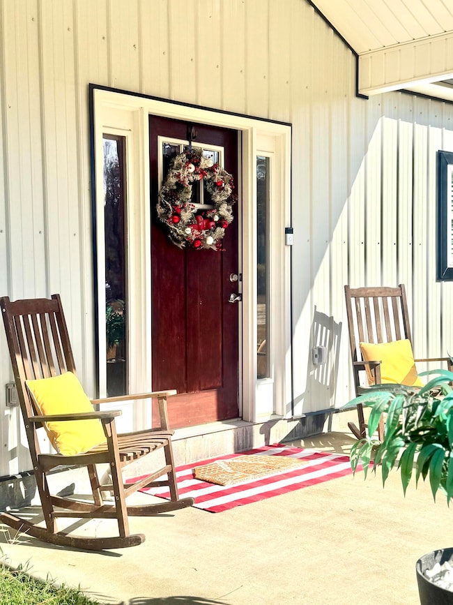 169 E Sheppard St, Stapleton, GA 30823 - photo 2