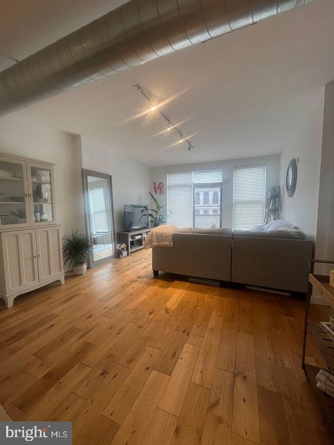 226 Church St unit 507, Philadelphia, PA 19106 - photo 4