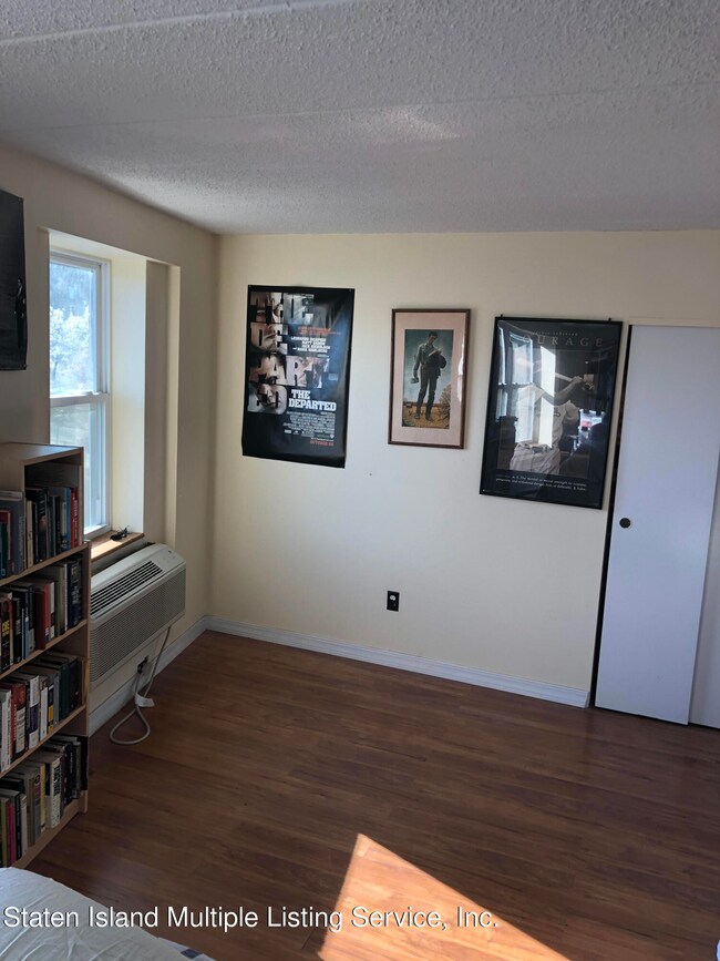 999 Forest Ave unit 3D, Staten Island, NY 10310 - photo 3