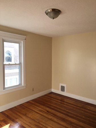 642 Belmont Ave, Springfield, MA 01108 - photo 4