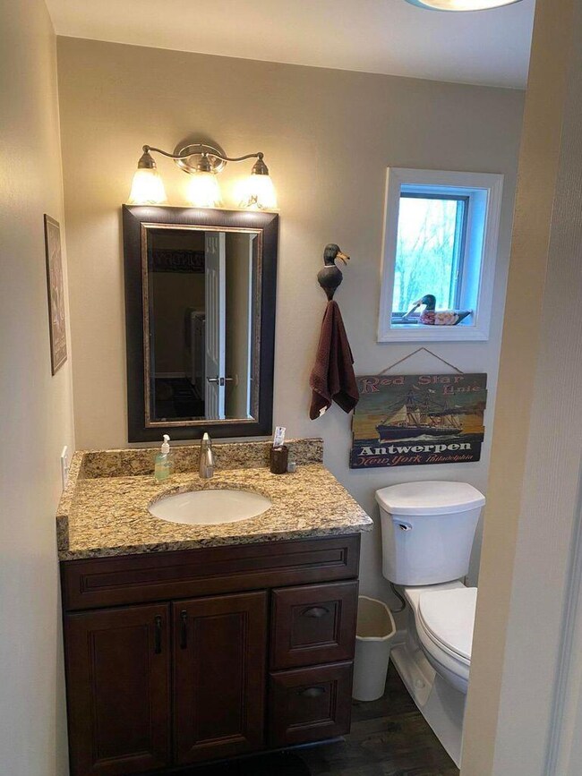 1/2 Bath w?Shower