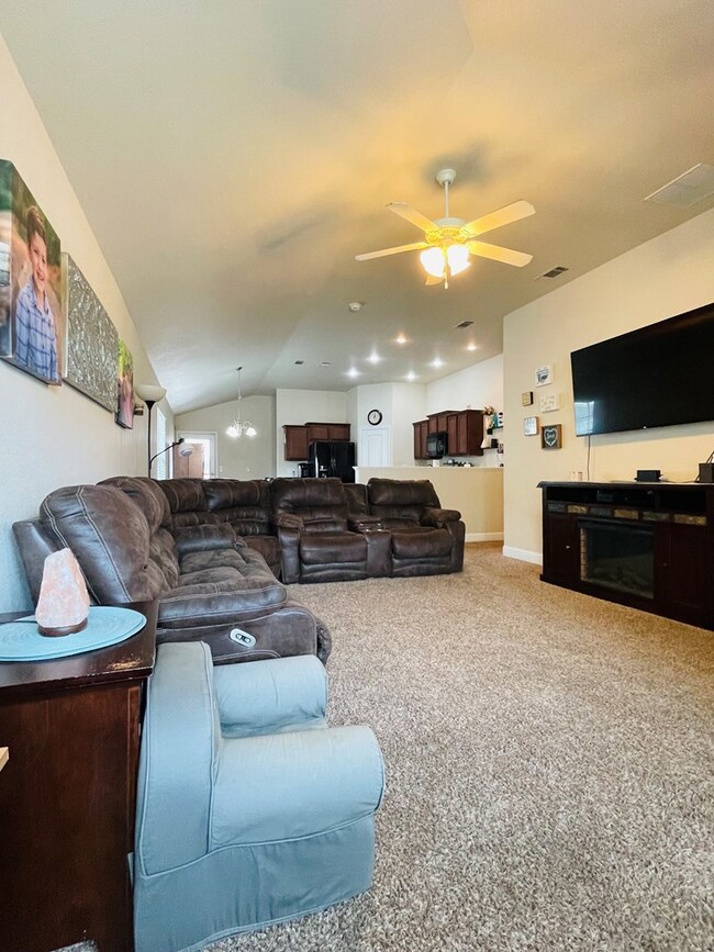 503 E 96th St, Odessa, TX 79765 - photo 4