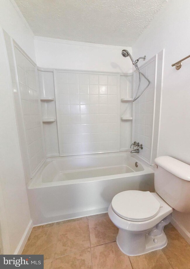 12427 Channelview Dr, Newburg, MD 20664 - photo 5