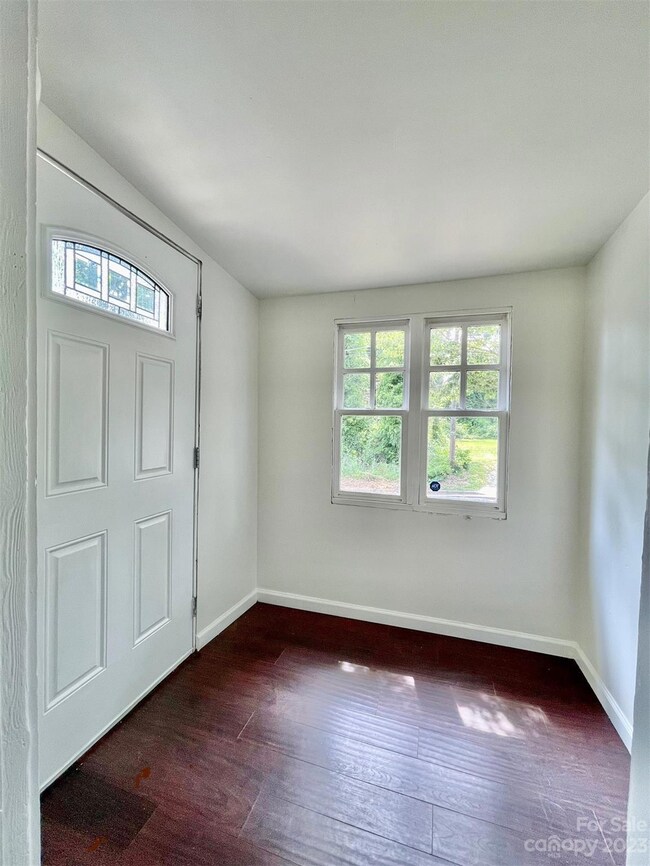 22 White Ave, Asheville, NC 28803 - photo 3