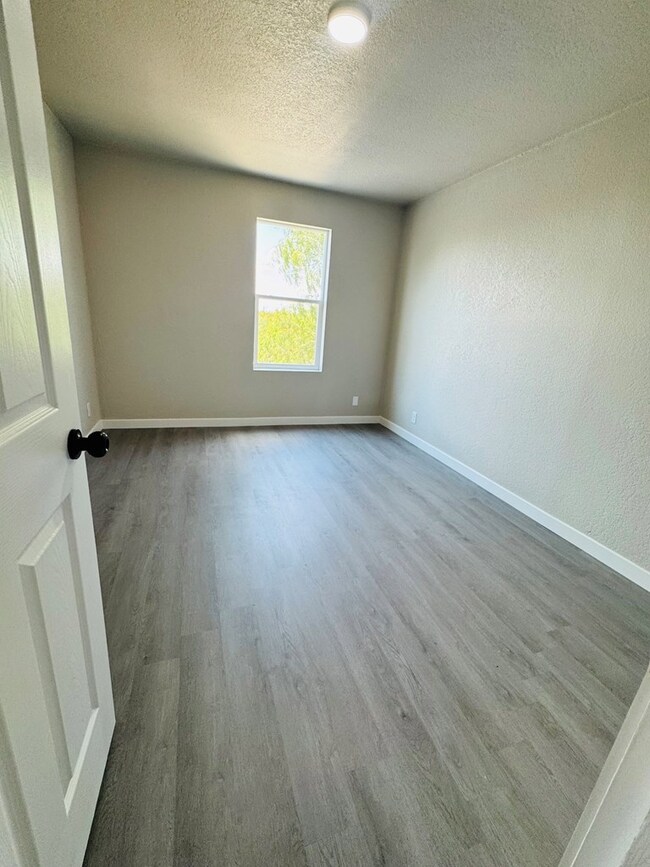 1925 Calle Coyunda unit 3, Eagle Pass, TX 78852 - photo 7