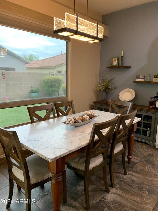 eat in kitchen