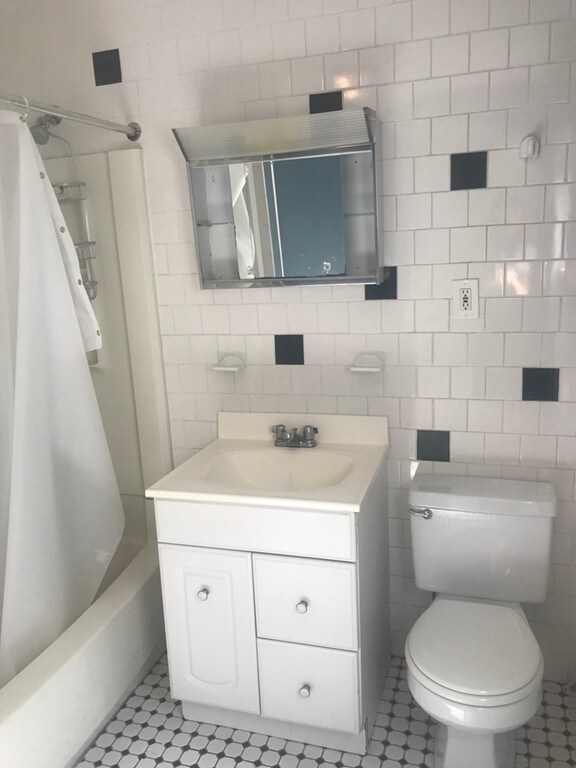 531 E 7th St unit 2, Boston, MA 02127 - photo 5