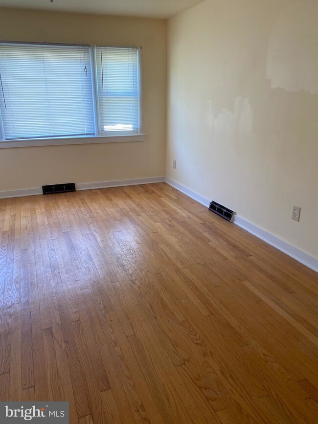 3739 Clydesdale Rd, Edgewater, MD 21037 - photo 7