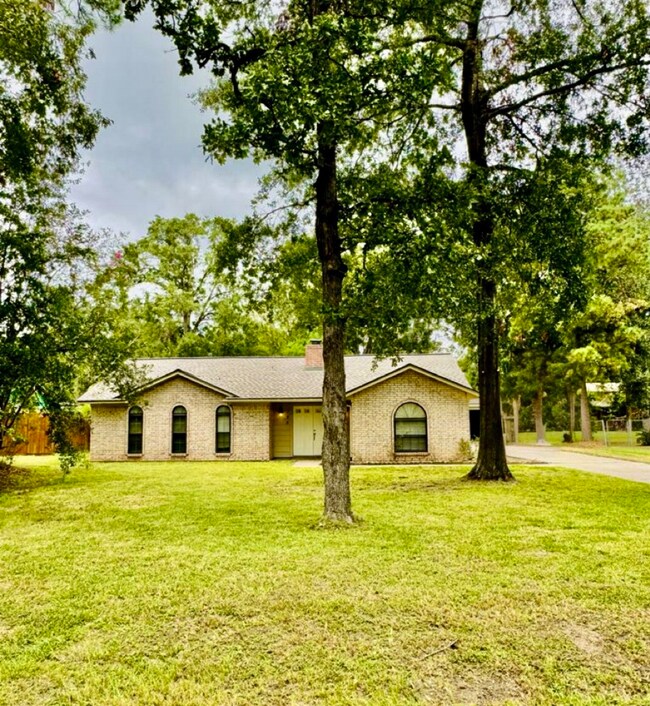 125 Frostwood Ln, Spring, TX 77386 - photo 2