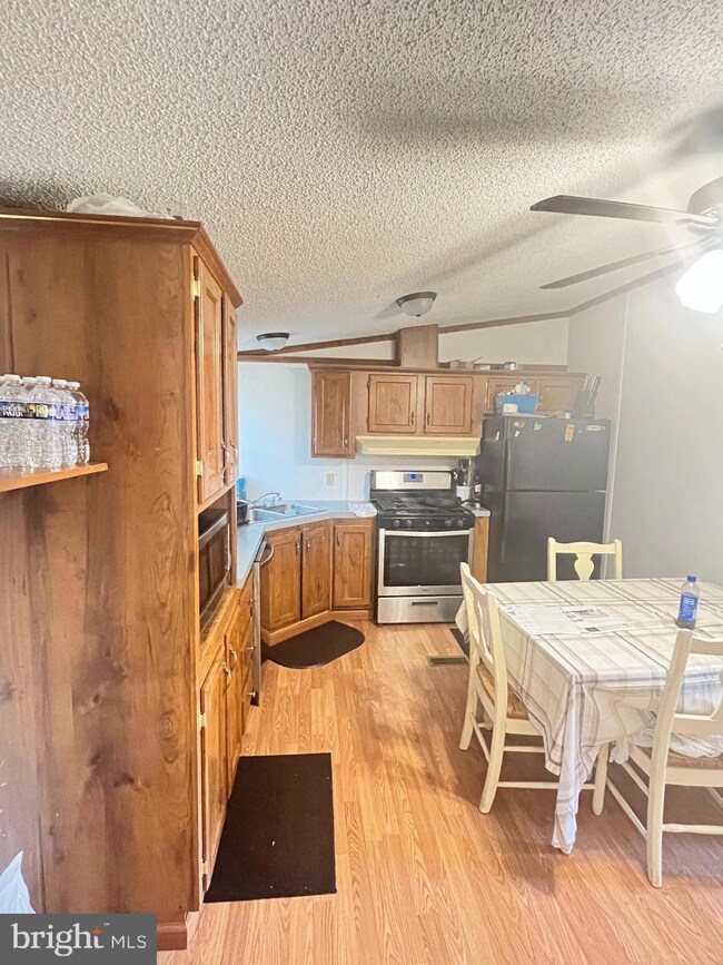 15 Tulip Dr, Honey Brook, PA 19344 - photo 3