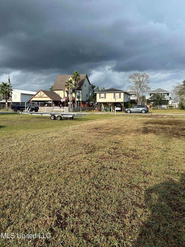 NHN Swallow St, Bay St. Louis, MS 39520 - photo 2