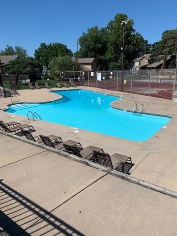 12014 W 66th St, Shawnee, KS 66216 - photo 5