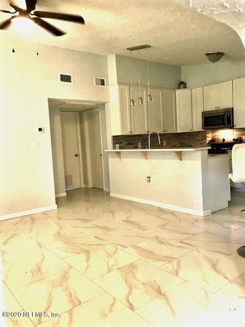 8213 Dickie Dr, Jacksonville, FL 32216 - photo 5