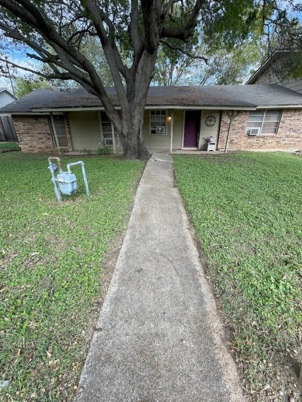 8208 Downe Dr, Fort Worth, TX 76108 - photo 3