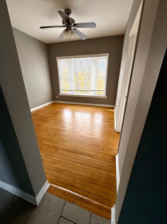 unlisted-address, Chicago, IL 60624 - photo 3