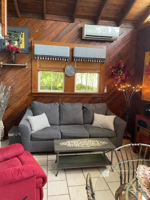 651 Family room