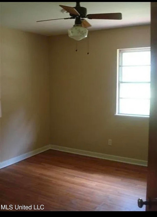951 Reaves St, Jackson, MS 39204 - photo 6