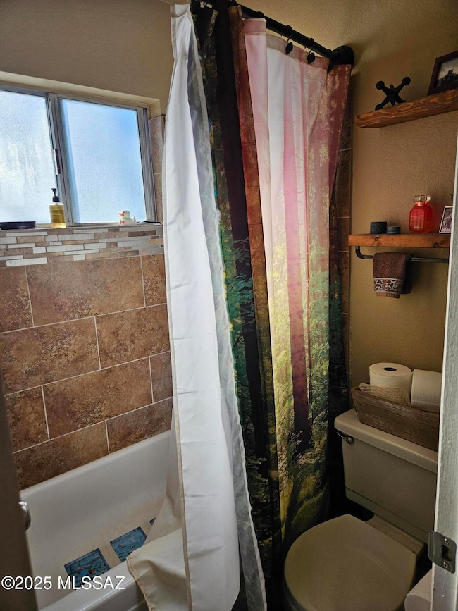 8300 North Firethorn Avenue, Tucson, AZ