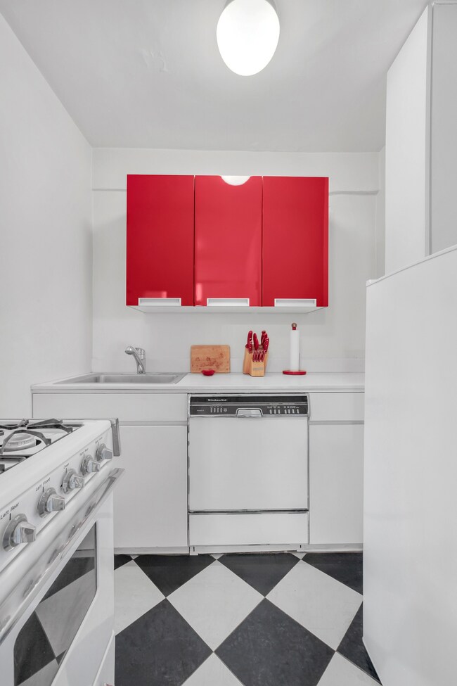 unlisted-address, New York, NY 10128 - photo 4