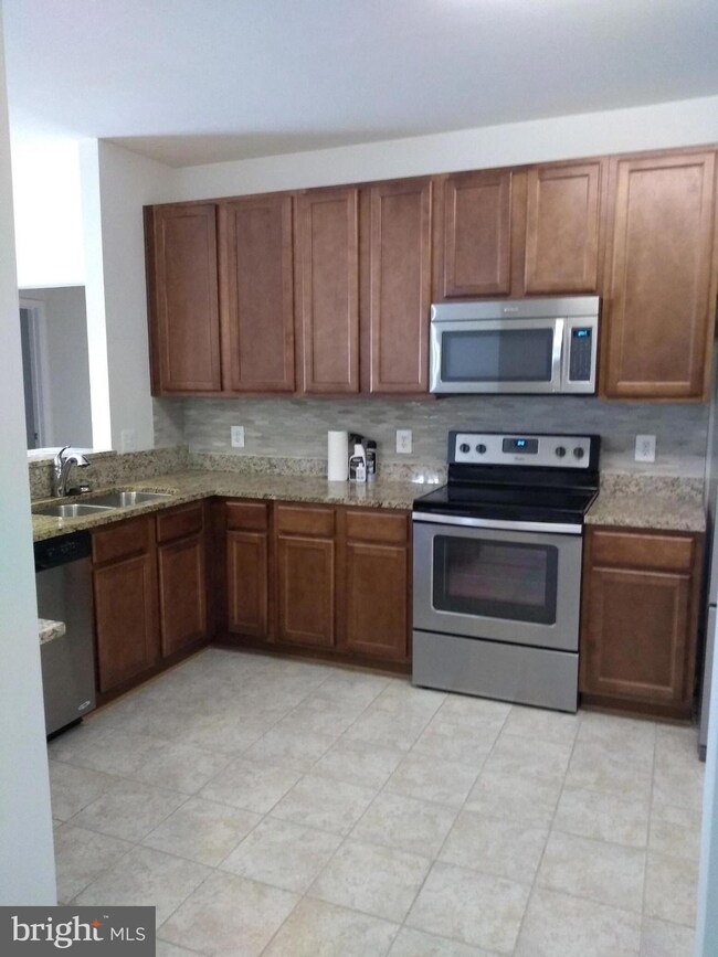 23530 F D R Blvd unit 409, California, MD 20619 - photo 2