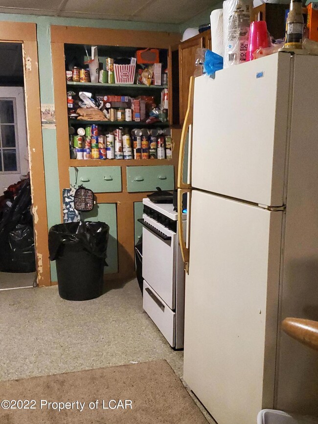 116 Division St, Kingston, PA 18704 - photo 4