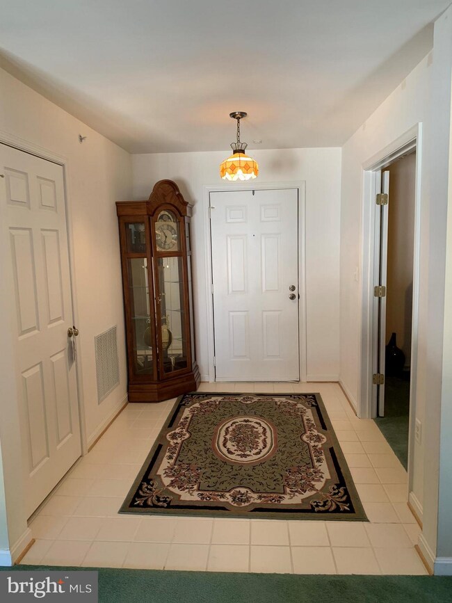 9450 Wordsworth Way unit 405, Owings Mills, MD 21117 - photo 5