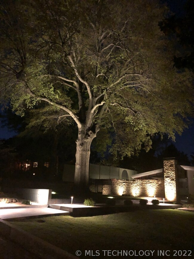 2206 E 38th St, Tulsa, OK 74105 - photo 4