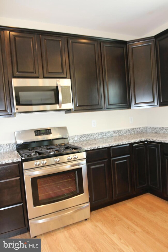 70 Shoal Creek Ct, Martinsburg, WV 25405 - photo 4